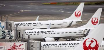 Japan Airlines expands fleet renewal with 17 more Boeing 737-8s
