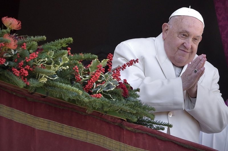Pope Francis' hospital message played at St. Peter's Square 