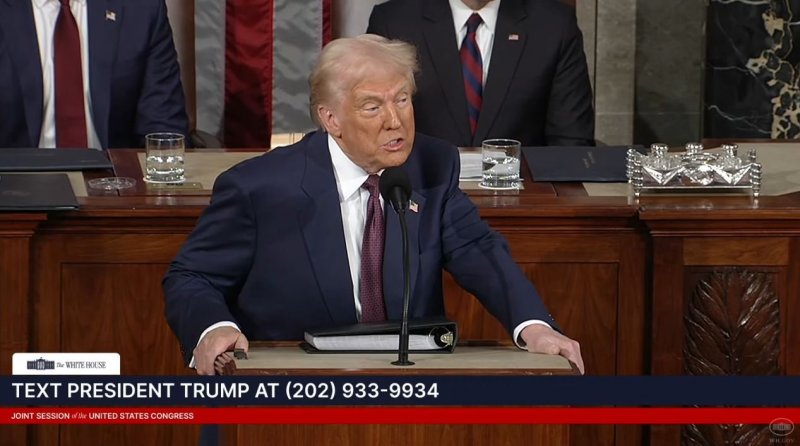 Trump condemns Democrats for lack of support