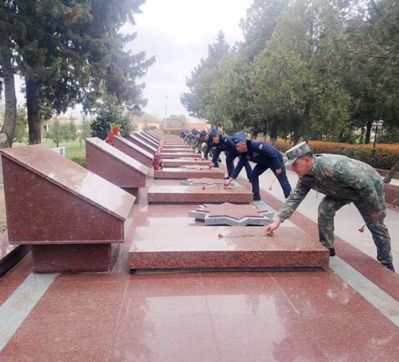 2025/04/17436-3487405528.jpg + Ninth anniversary of historic April battles commemorated News about - Ninth anniversary of historic April battles commemorated