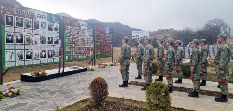 2025/04/17436-3487405528.jpg + Ninth anniversary of historic April battles commemorated News about - Ninth anniversary of historic April battles commemorated