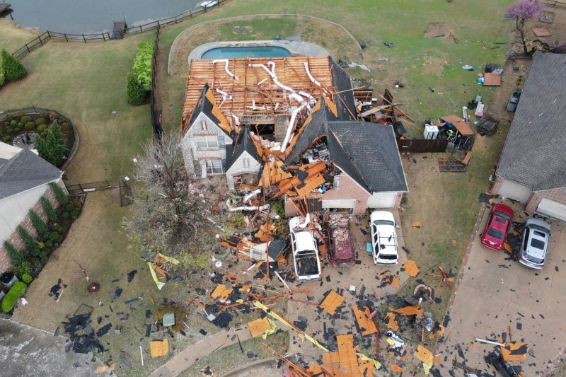 At least two dead as tornadoes rip through US South, Midwest
