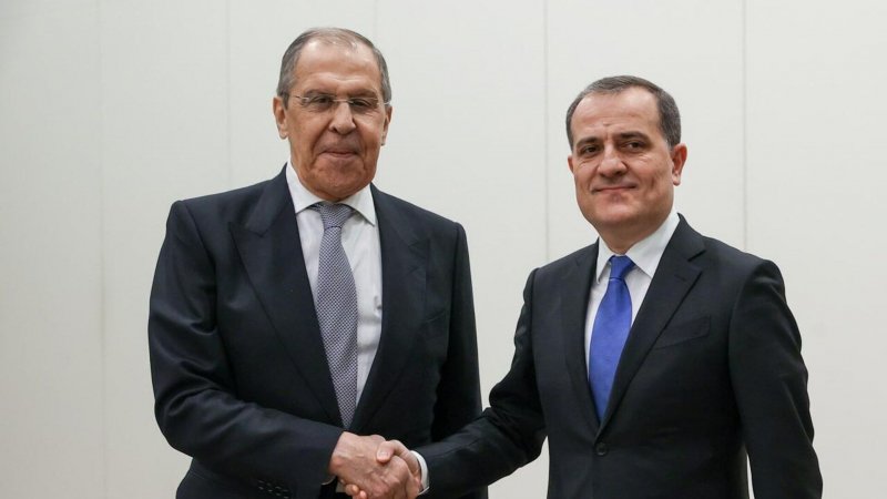 Azerbaijani, Russian FMs exchange congratulatory letters to mark 30 years of diplomatic ties