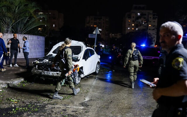 Hamas launches major rocket barrage at southern Israel - VIDEO 