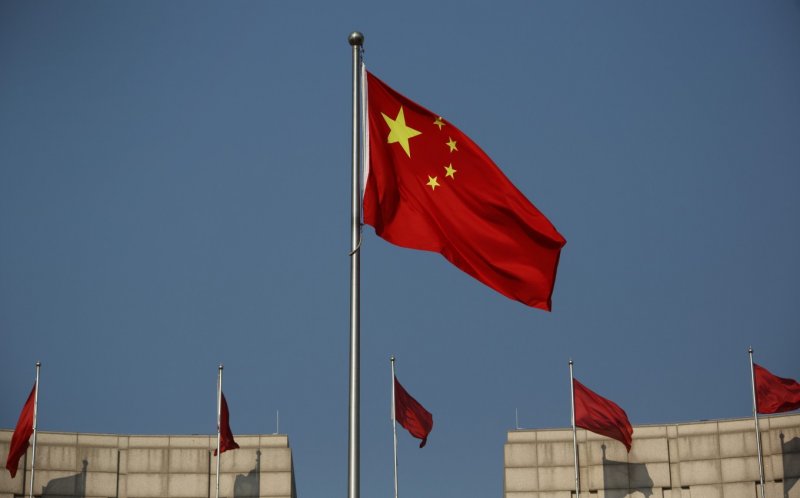 China vows to 'fight to the end' against US tariff hike