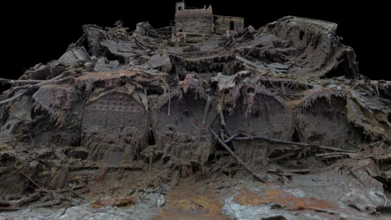 News about - New Titanic scan reveals insights into the ship's final hours 