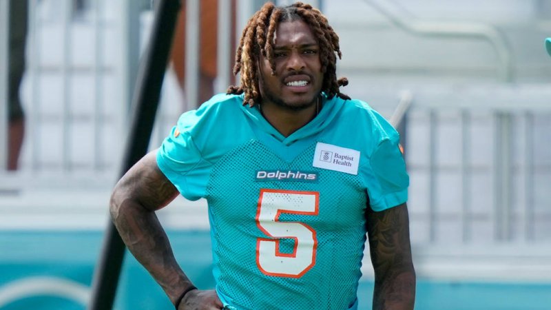 Jalen Ramsey’s future with Dolphins in question as trade talks begin