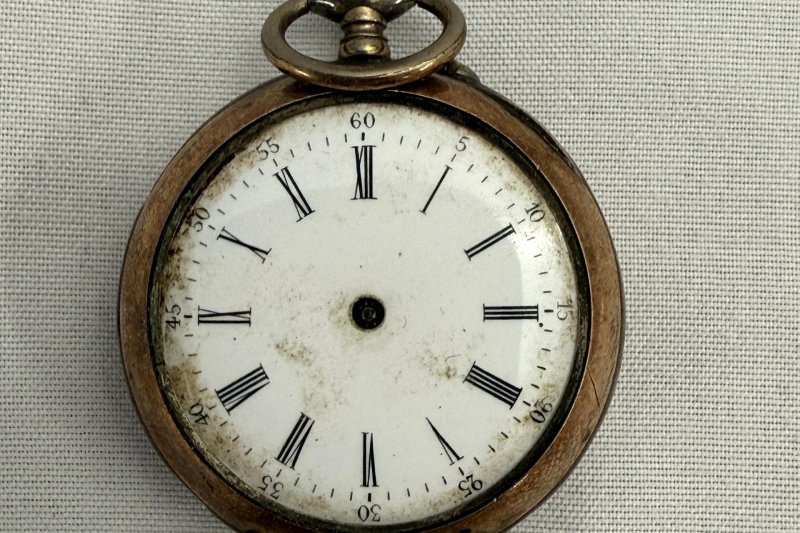 Titanic victim’s pocket watch goes to auction in UK