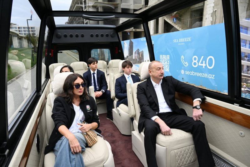 2025/04/17449-6979979788.jpg + President Aliyev and First Lady Mehriban Aliyeva review ongoing projects at Sea Breeze Resort News about - President Aliyev and First Lady Mehriban Aliyeva review ongoing projects at Sea Breeze Resort