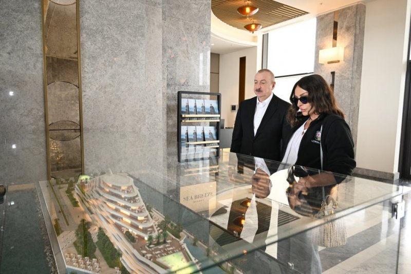 President Aliyev and First Lady Mehriban Aliyeva review ongoing projects at Sea Breeze Resort 