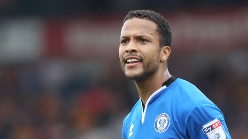 Former Rochdale midfielder Joe Thompson dies aged 36