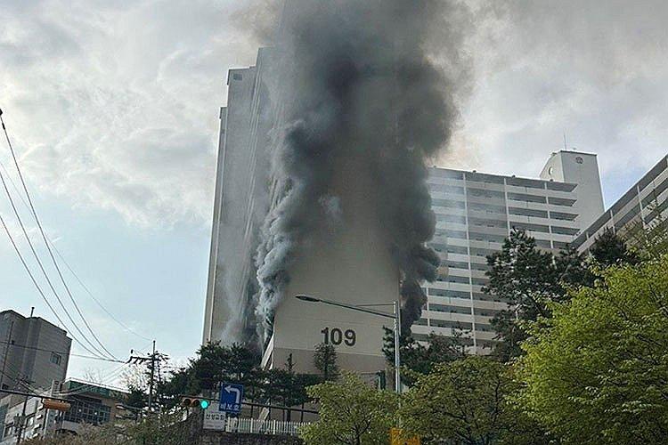 Arson attack in Seoul apartment building leaves one dead, six injured