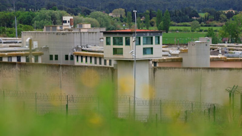 French prisons hit by fresh wave of attacks
