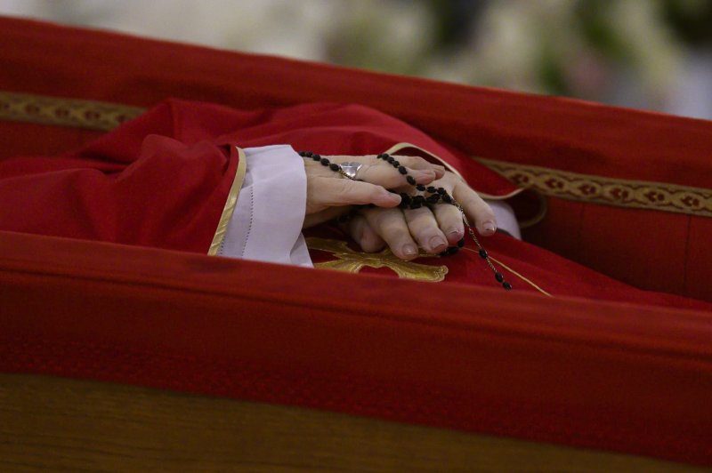 News about - Vatican releases first images of Pope Francis in open coffin -  PHOTO/VIDEO