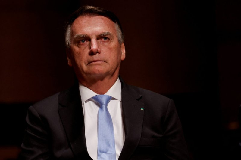 Brazil's ex-President Bolsonaro's health deteriorating, doctors say 