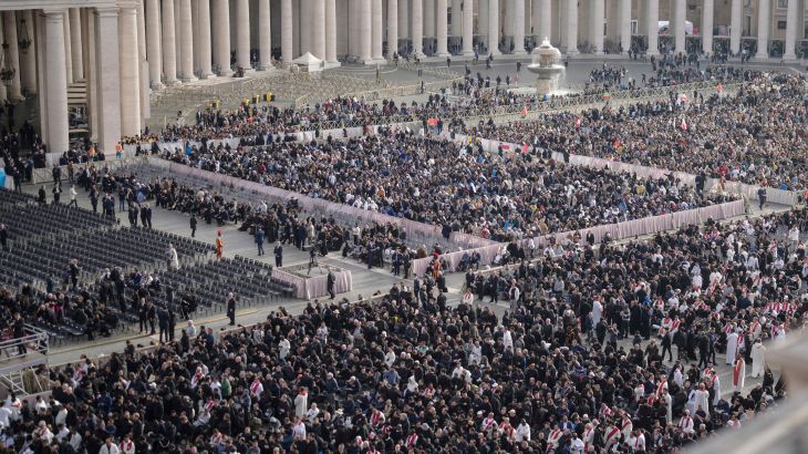 World leaders, mourners bid last farewell to Pope Francis