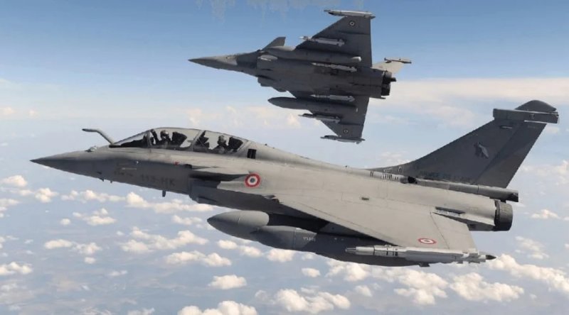 Indian fighter jets patrol over Jammu and Kashmir, retreat after Pakistan's response