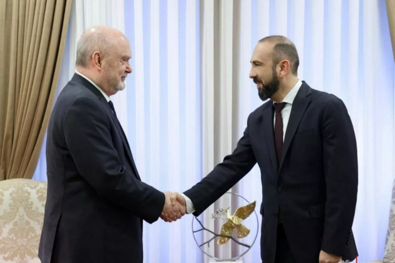 Armenian Foreign Minister and OSCE secretary general discuss agreement between Yerevan and Baku 