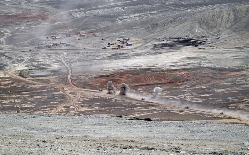 Azerbaijani Army holds live-fire tactical exercise 