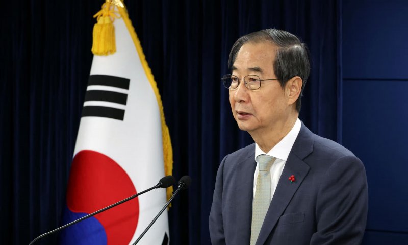South Korea not to ‘fight’ Trump’s tariffs, says acting president 