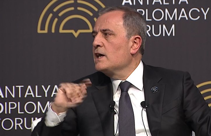 Azerbaijani FM confirms crucial article for seamless communication with Nakhchivan 