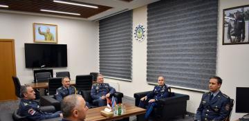 Azerbaijani and Serbian Air Force commanders hold meeting 
