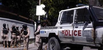 Gangs storm Haiti town and release 500 inmates from jail 