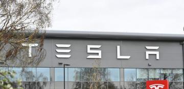 Tesla faces sharp sales drop in Germany