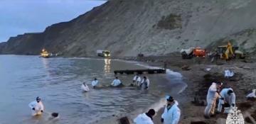 Russia continues clean-up of December's Kerch Strait oil spill from storm-hit tanker 