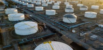 Oil prices hit 4-year low amid trade war, recession fears