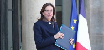 France aims for additional spending cuts amid budget plan pressure 