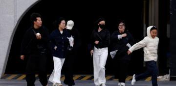 Hundreds of flights cancelled in China as strong winds hit capital 