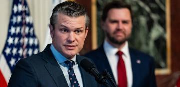 White House denies report on replacing Pete Hegseth 