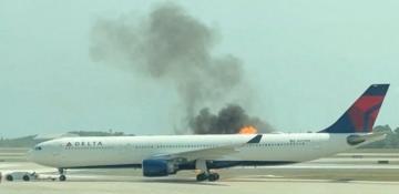 Delta plane evacuated after engine fire at Orlando Airport -  VIDEO 