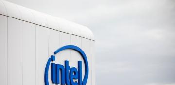 Intel shares drop on disappointing revenue outlook 