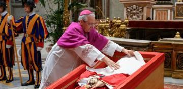 Pope Francis' coffin sealed in St. Peter’s Basilica ahead of funeral