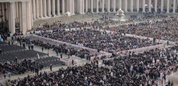 World leaders, mourners bid last farewell to Pope Francis
