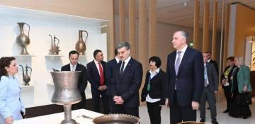 Georgian President Mikheil Kavelashvili visits Heydar Aliyev Center 