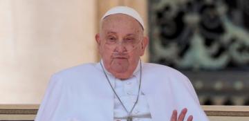 Pope Francis makes first public appearance after hospital discharge  VIDEO 