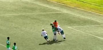 21-year-old Peruvian footballer dies after horror on-field collision with goalkeeper  VIDEO 