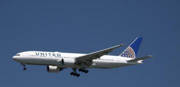 Raymond James downgrades United Airlines, sees ’greater earnings risk’ 