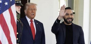 Trump says he’d ‘love’ to send US citizens to El Salvador jail 