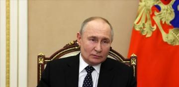 Putin meets with visiting Chinese Foreign Minister 