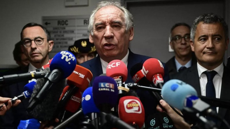 French PM faces pressure after daughter reveals school abuse 