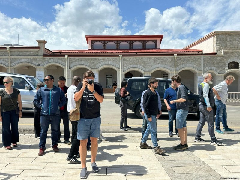 NomadMania travel club members arrive in Azerbaijan’s Shusha 