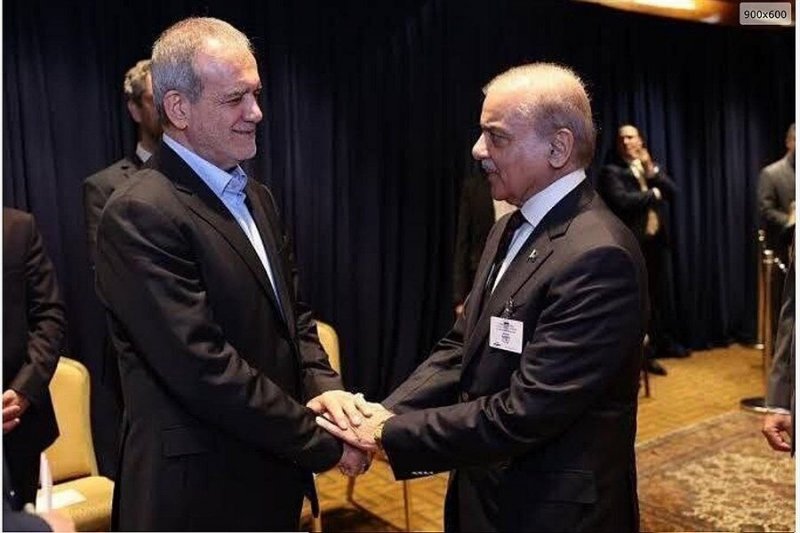 Iranian President Pezeshkian formally welcomes Pakistan's prime minister 