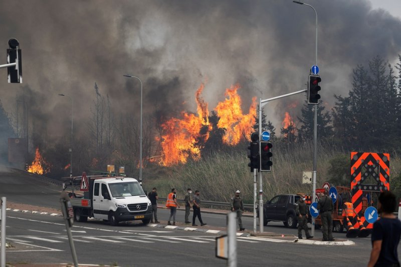 Israel declares national emergency amid massive wildfire near Jerusalem