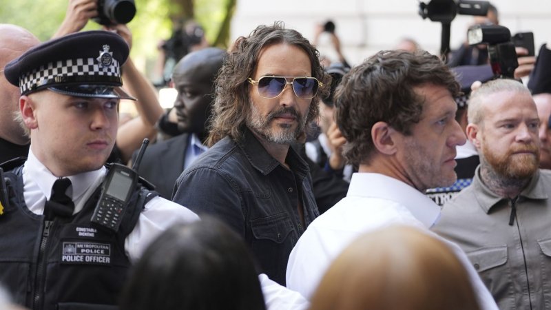 Actor Russell Brand granted bail after court appearance -  UPDATED 