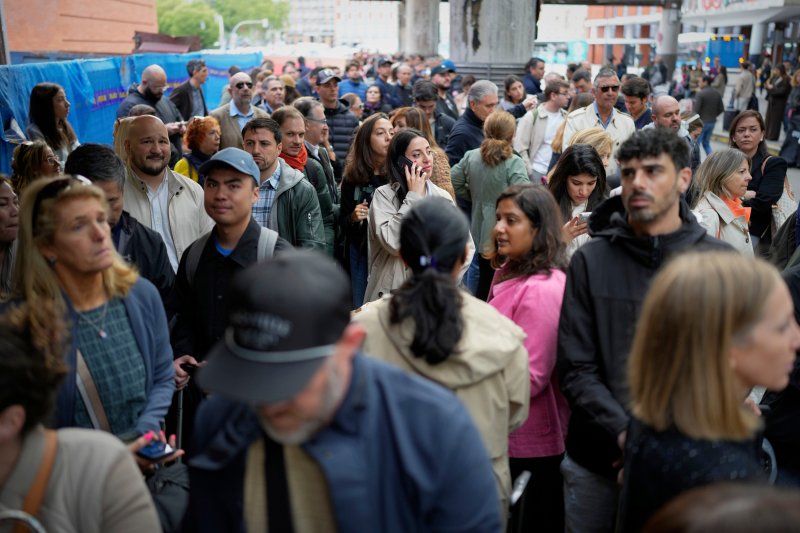 Cable theft sparks travel chaos on Spain’s high-speed rail line