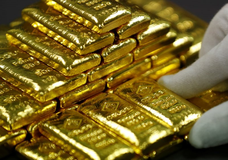 Gold rebounds after two-week decline ahead of Fed decision